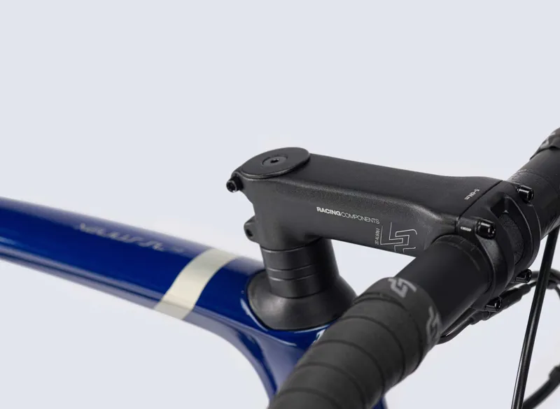 2021 Lapierre Xelius SL 7.0 Disc Carbon Road Bike in Blue-5